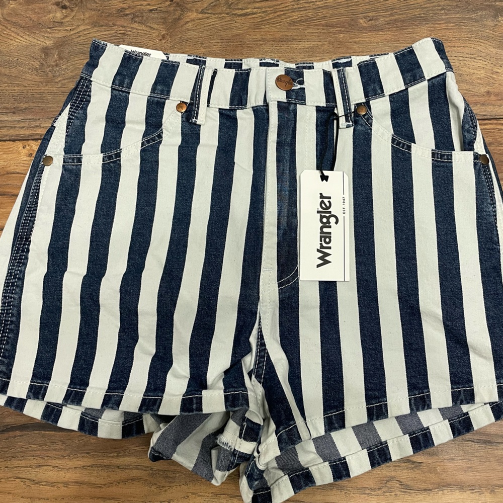 Striped Wrangler shorts 26W